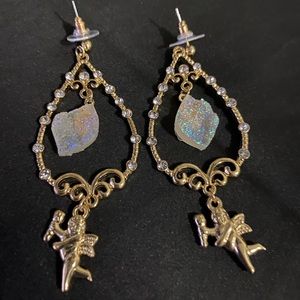 Vintage Victorian Style Earring (new & never used)